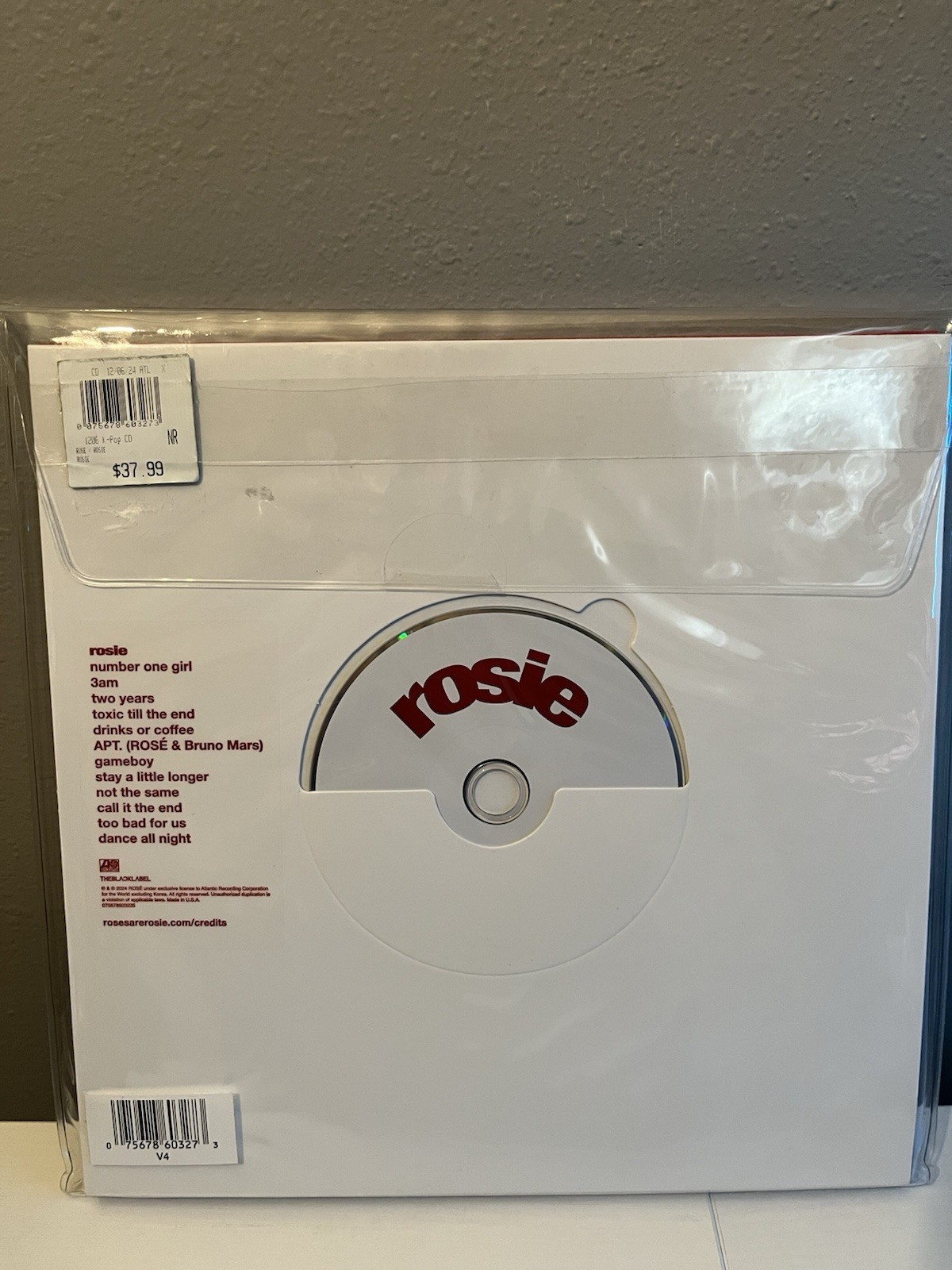 Rosie album Barnes and noble exclusive edition. Contains exclusive poster.