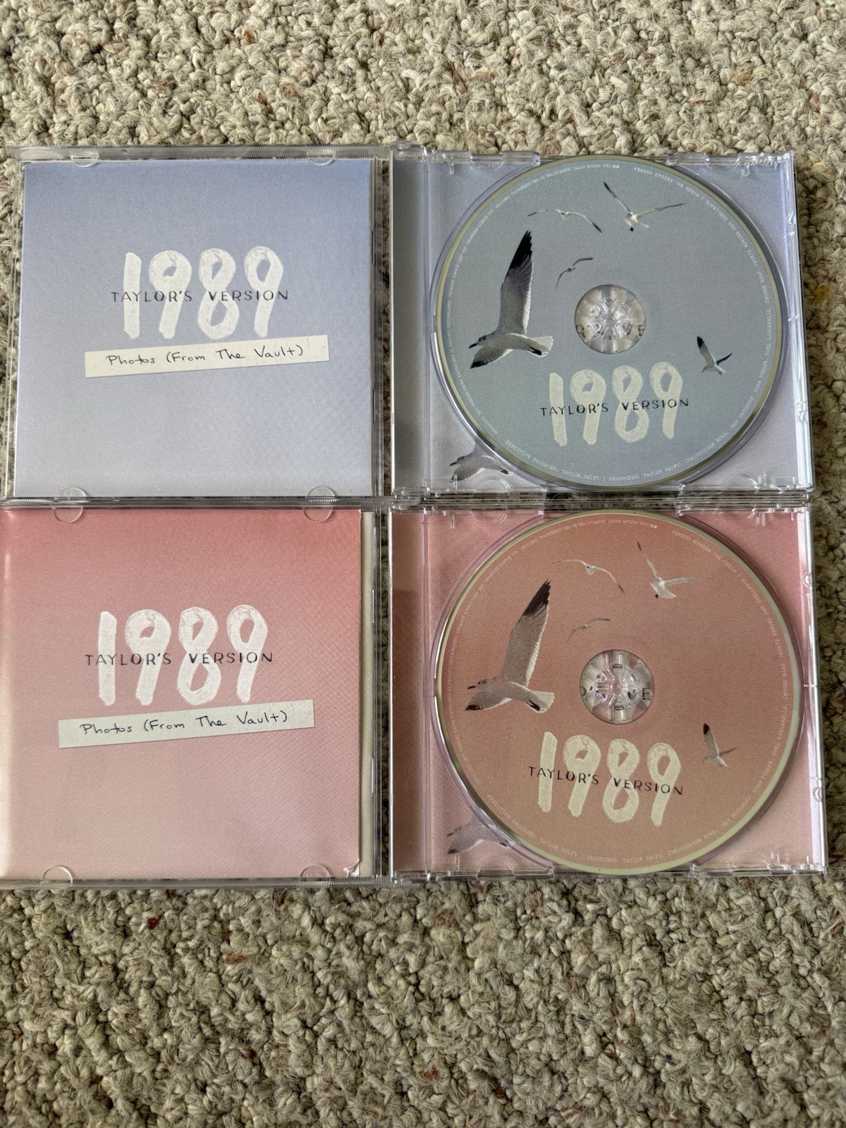 Taylor Swift 1989 Taylor's Version Deluxe CD Bundle with Photos