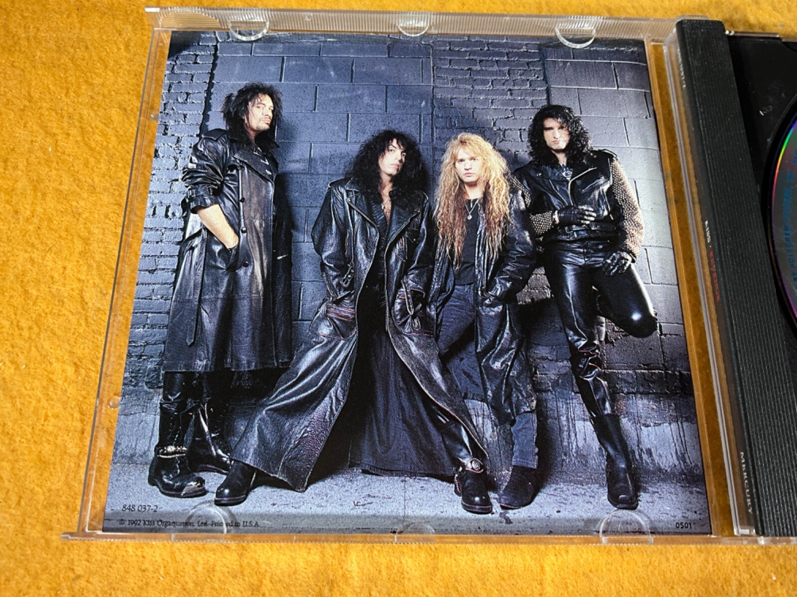 J11-29 KISS Revenge - 1992 - 848037-2