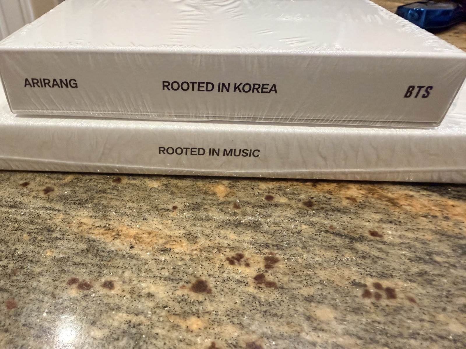 2 set new sealed BTS ARIRANG album Rooted in Music & rooted in Korea jungkook RM