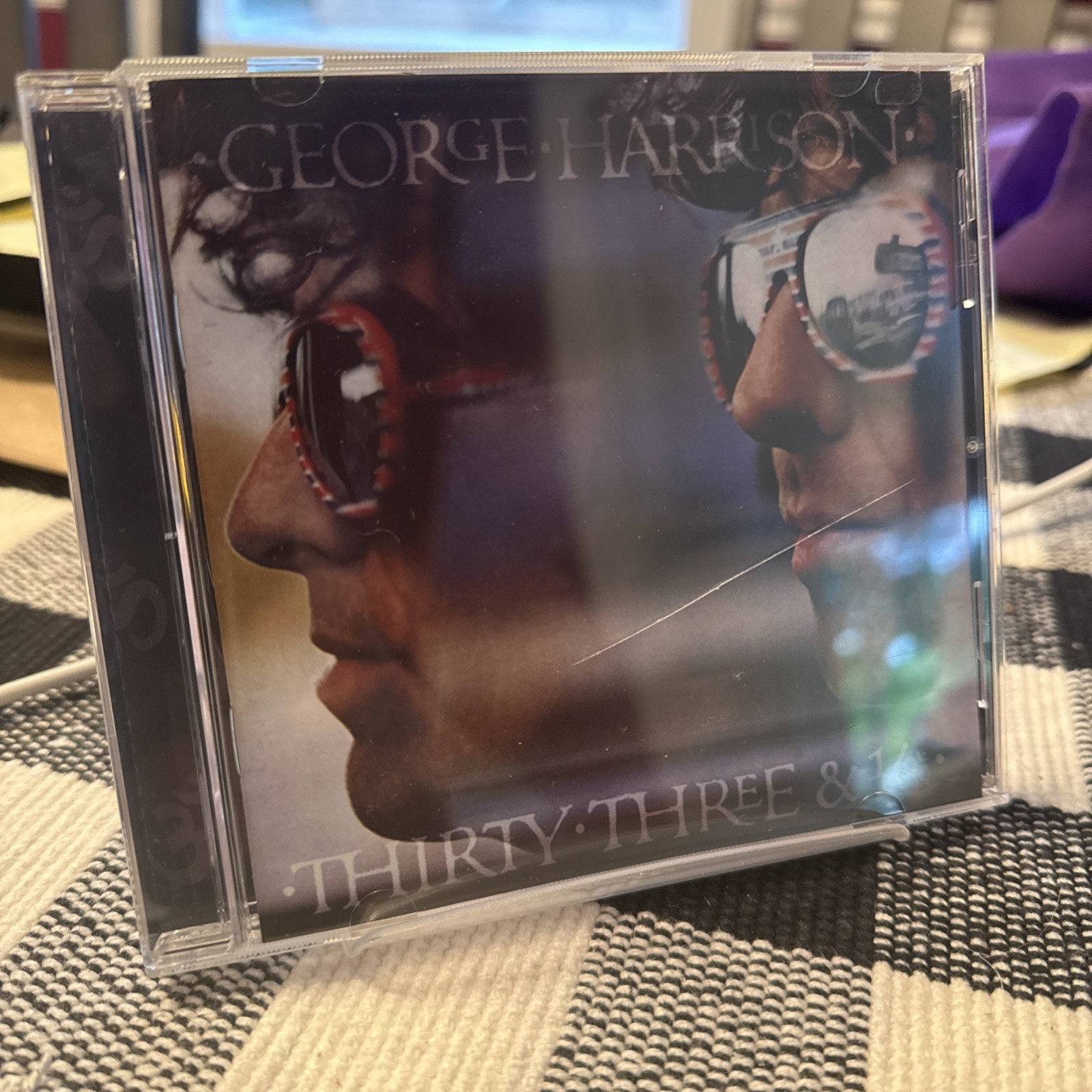 GEORGE HARRISON -- Thirty Three & 1/3 -- LIKE NEW CD -- Capitol -- 11 tracks