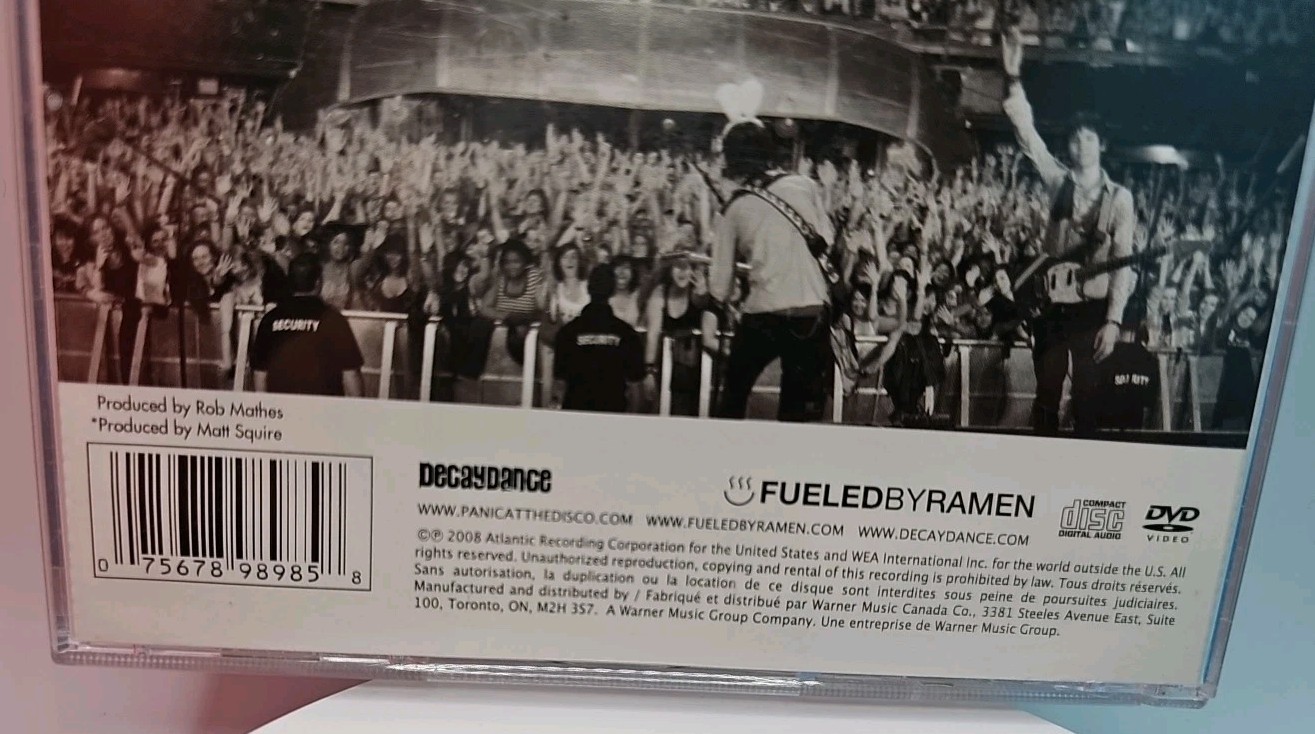 Panic At The Disco ...Live In Chicago (CD & DVD, 2008) 2-512253 With Booklet & I
