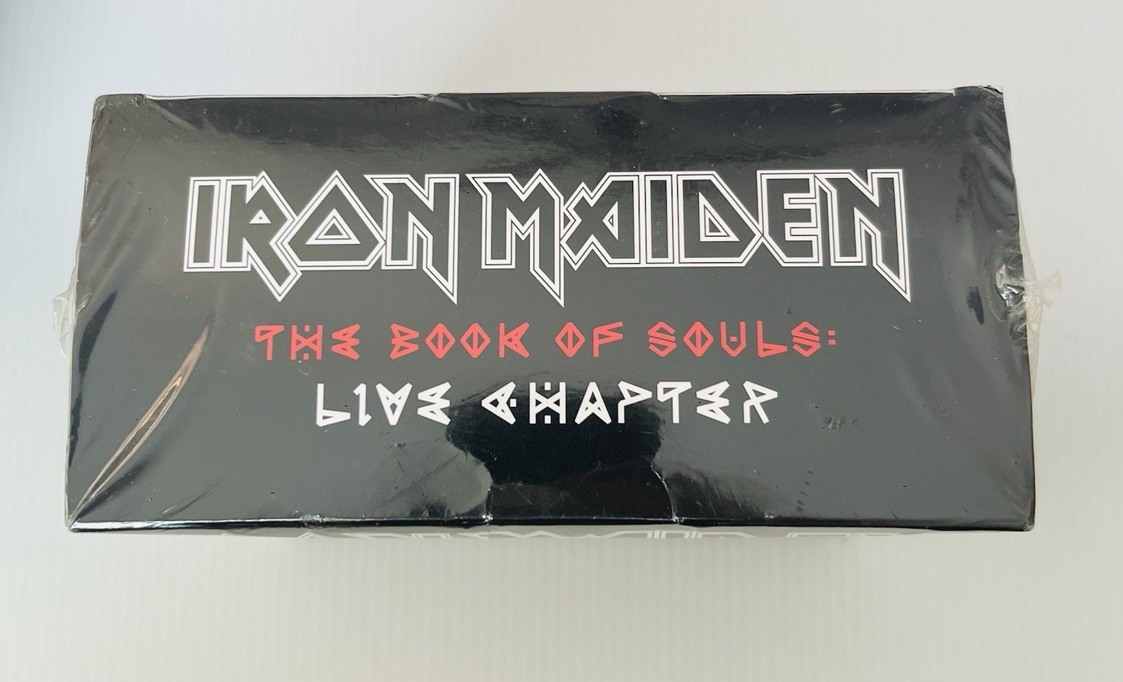 Iron Maiden-The Book of Souls: Live Chapter (2016/17 tour CD, enamel pin, figure