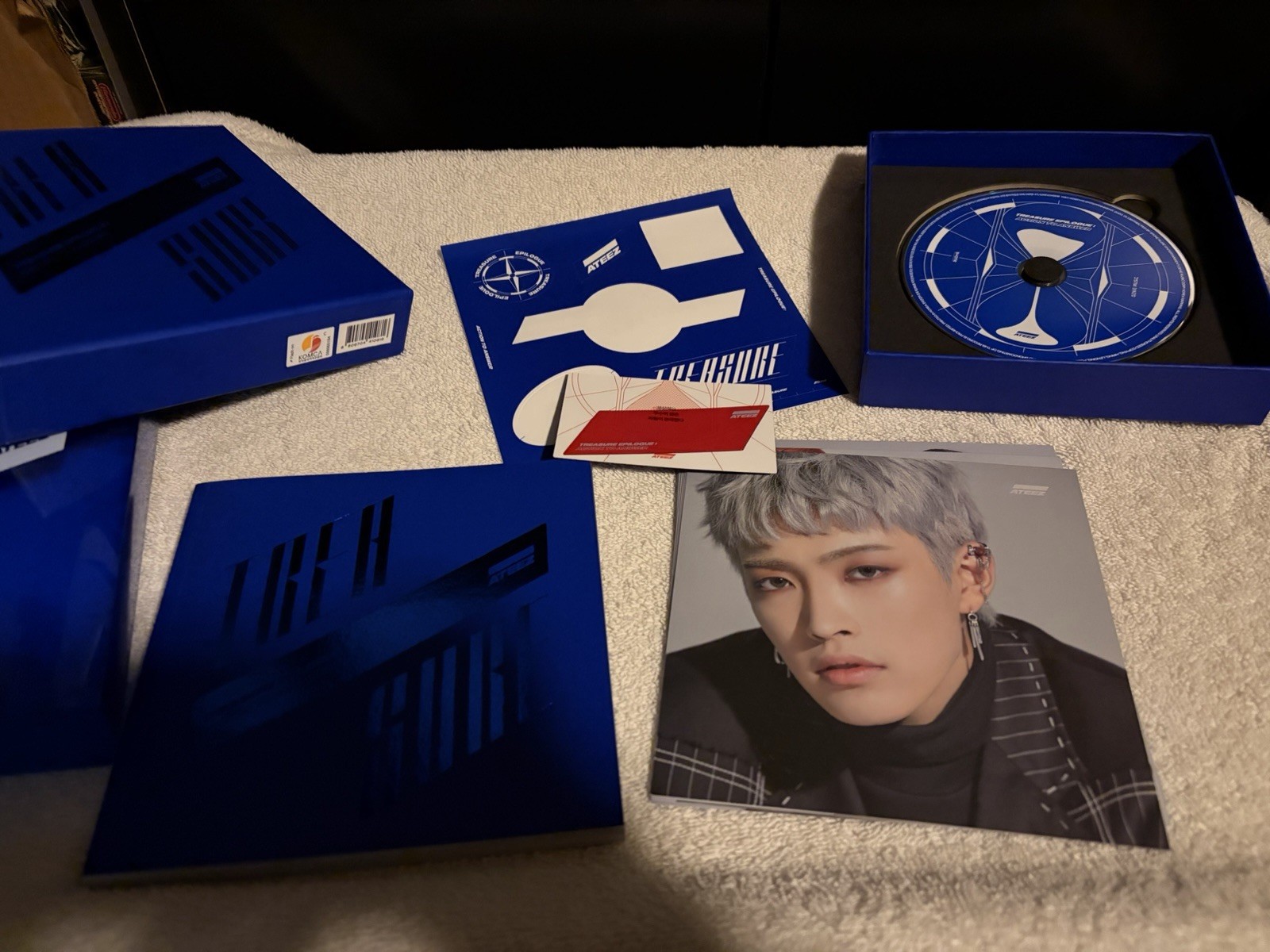 Ateez Treasure Epilogue: Action to Answer Blue CD Box Set CD NO PHOTOCARDS