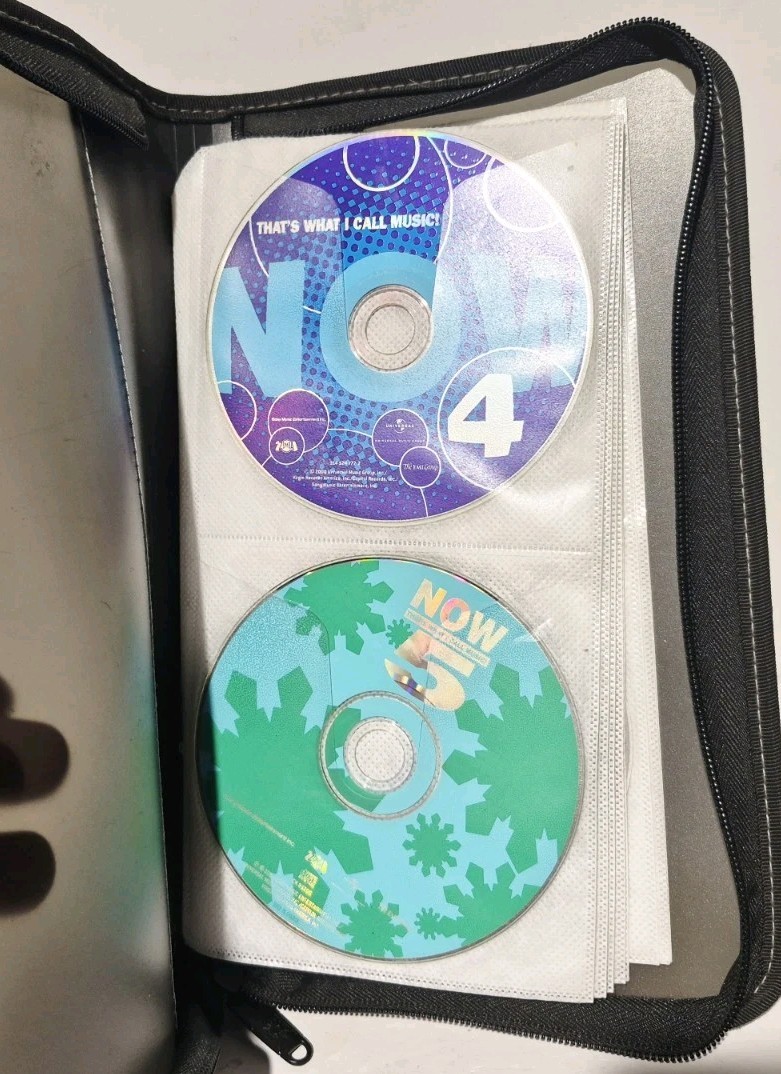 LOT OF 22 WOW HITS CDS IN BINDER ~ 4-19, 21, 22, 31, CHRISTMAS & 1980'S