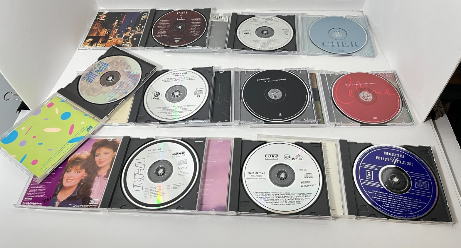 Vtg Lot 40 CD Mixed Music, See List 70-90's Elvis ,Elton, Diamond, Beatles++