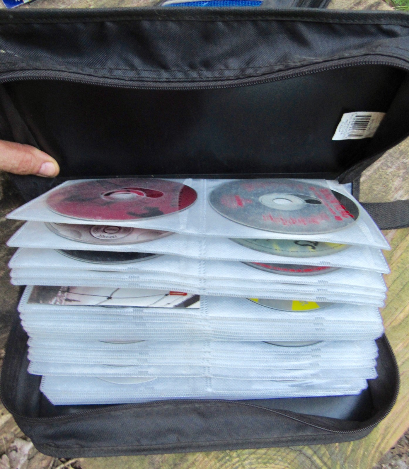 Lot 150+ dif CDs ROCK Studio Albums POP RAP Country 1990s POD SOAD CKY Cases VG+