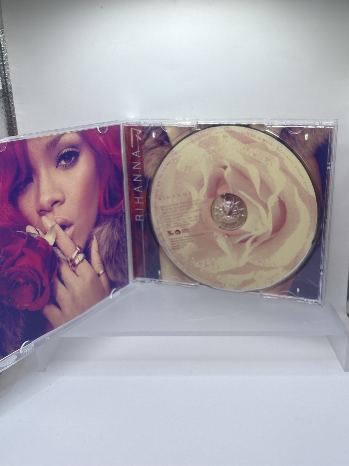 Loud - Audio CD By Rihanna (2010, Def Jam) Excellent