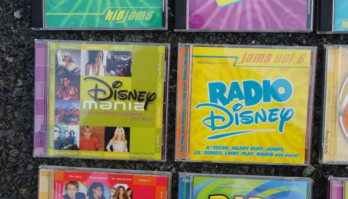 12 Disney CDs Radio Disneymania Jams Jesse McCartney Cheetah Girls Hilary Duff