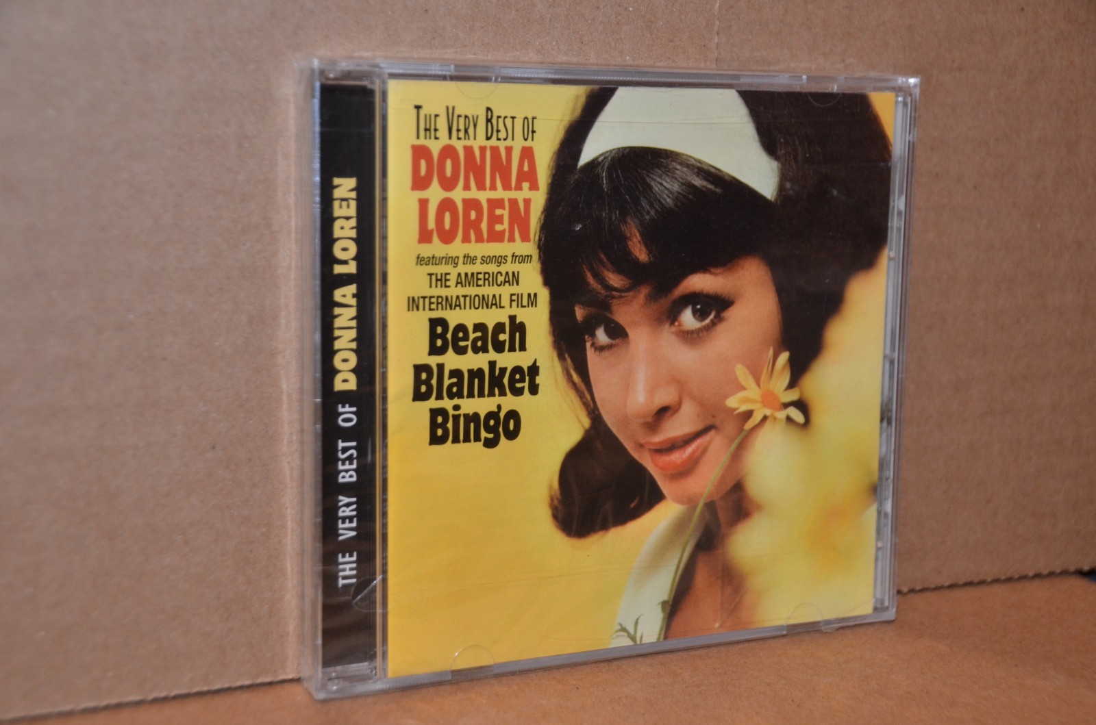 SEALED COPY OF THE VERY BEST OF DONNA LOREN 2000 COLLECTABLES 2793 CD