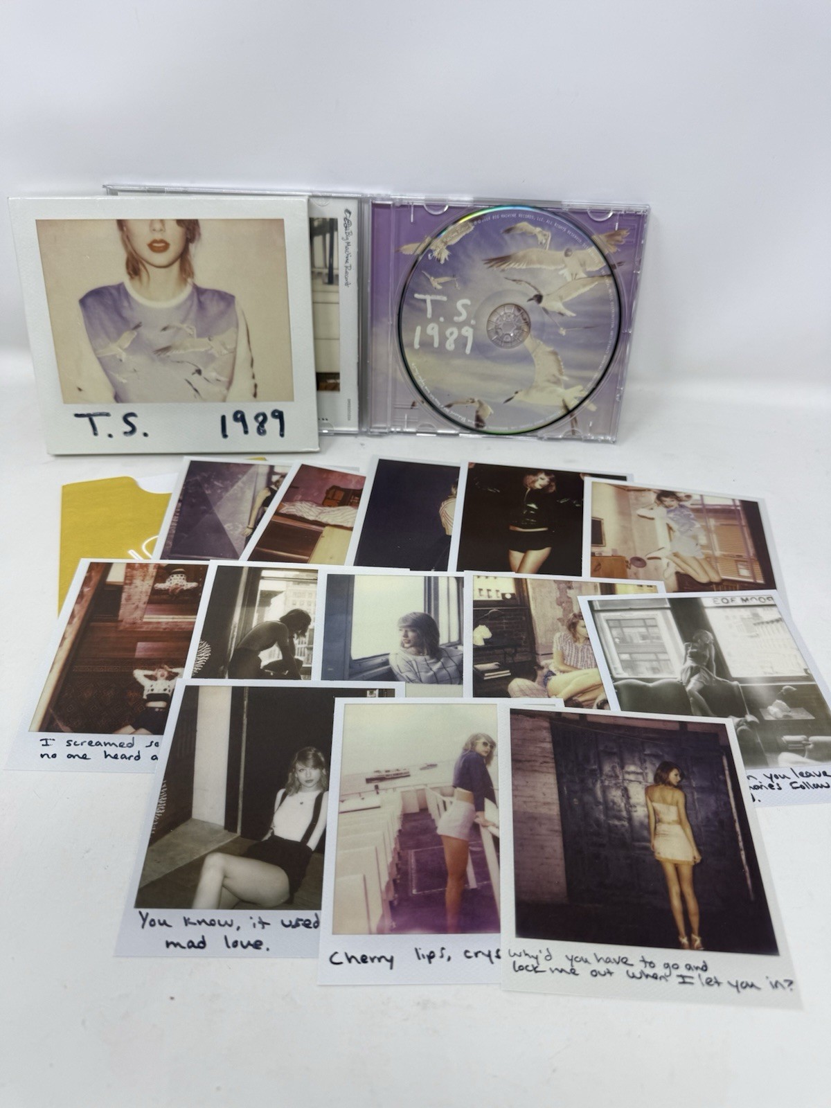Taylor Swift 1989 CD with Slipcover and 13 Photos #40-52 Polaroids DLX 2014