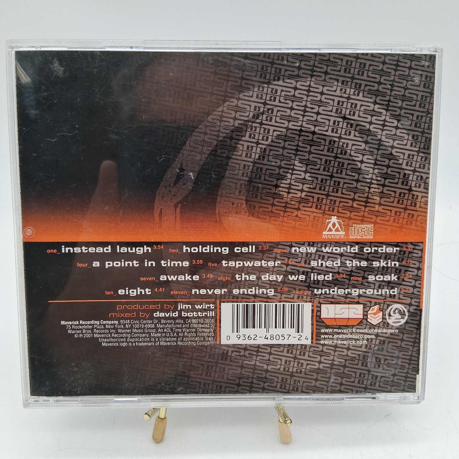 Onesidezero - Is This Room Getting Smaller - CD - (2001 Maverick)