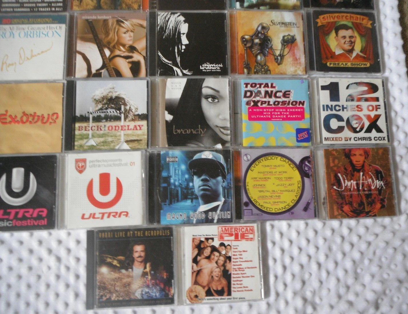 Lot of 32 ~ CD Jewel Cases Covers Insert (artwork only) Rock Country Pop +more