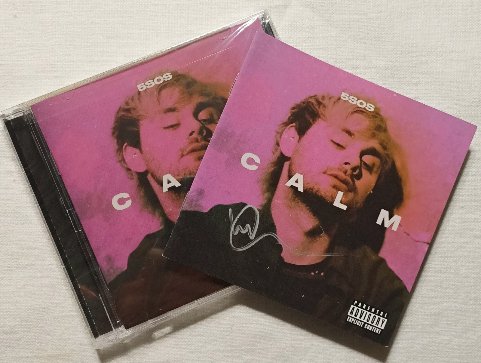 Autographed 5 Seconds Of Summer 5SOS CALM Michael Edition CD 2020 New Crack Case