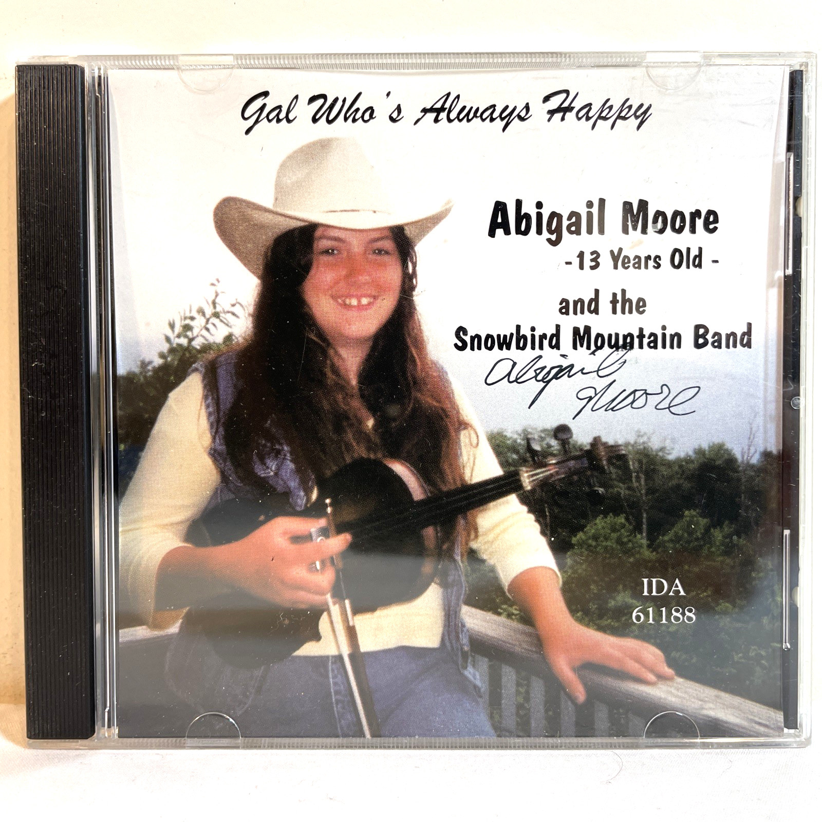 ABIGAIL MOORE: GAL WHO'S ALWAYS HAPPY (2001) CD Autographed! Country