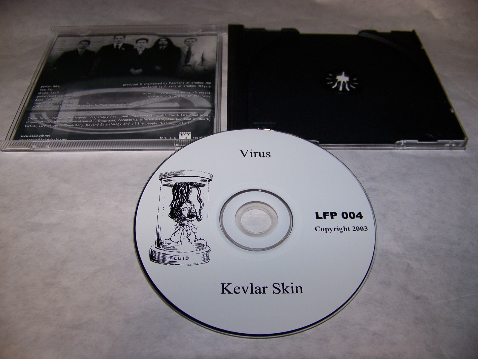 Virus / Kevlaar Skin - Specialized Human Robot / The Human Room CD Split GRIND