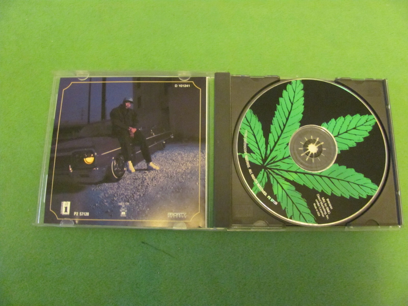 Dr. Dre The Chronic 1992 Interscope Records P2 57128 1st Edition BMG CD. USA.