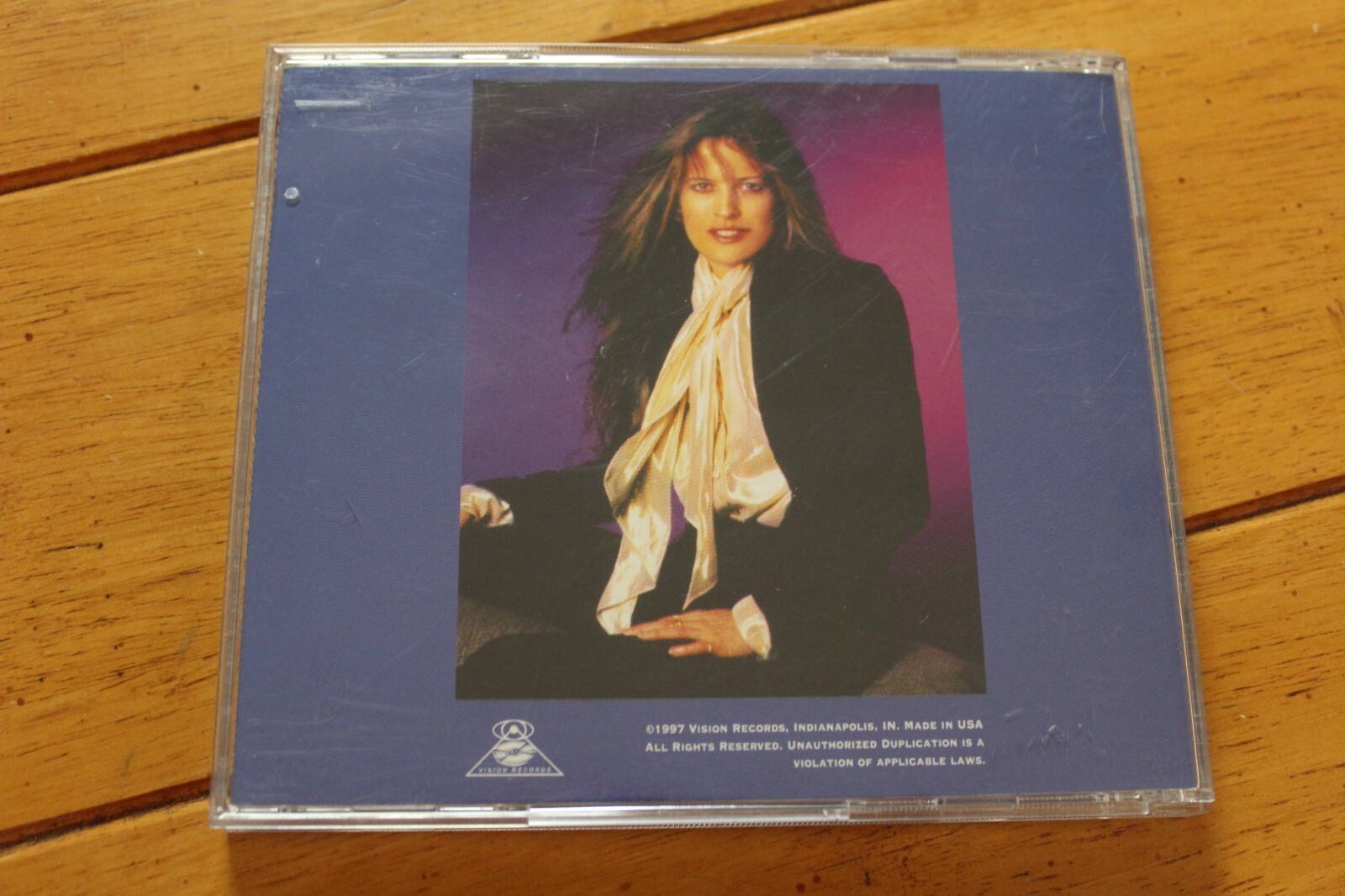 CARROLL SUE HILL - BECAUSE OF YOU THE WORLD IS A BETTER PLACE CD SINGLE