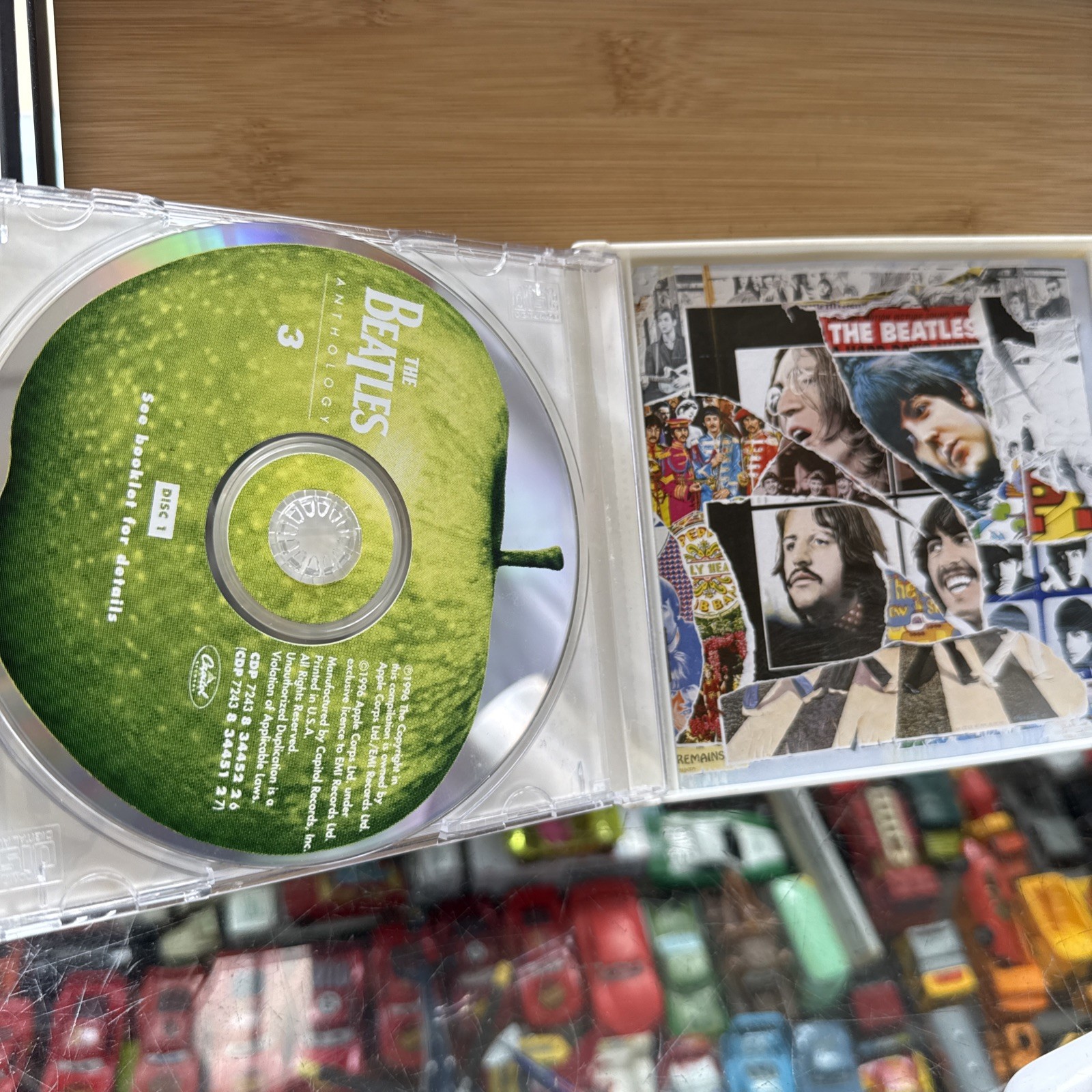The Beatles: Anthology 3 2-Disc CD Set 1996 - Apple Records Rare With Booklet