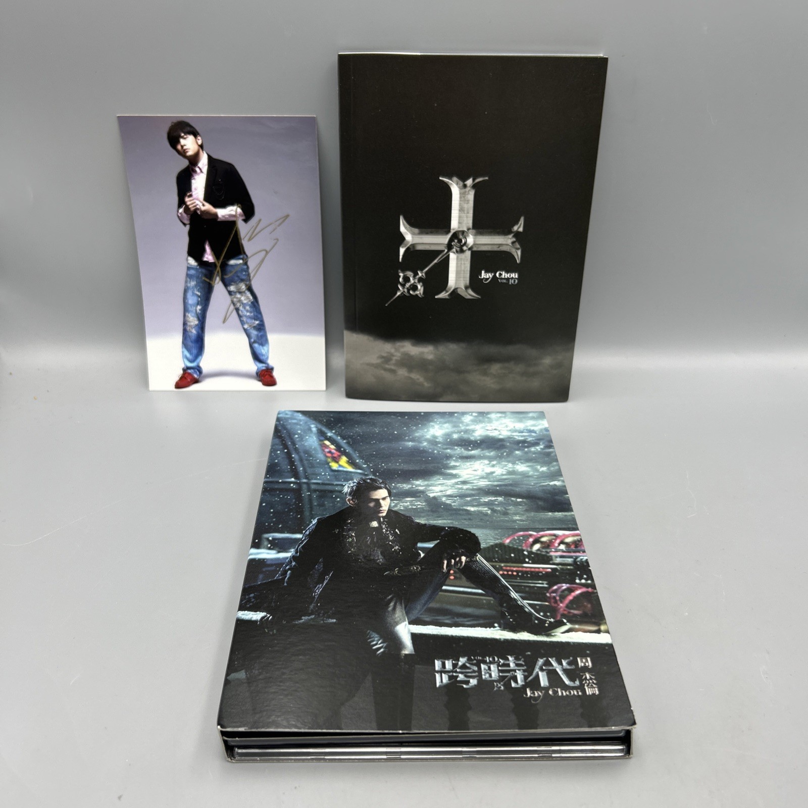 Jay Chou 周杰倫 The Era 跨時代 2010 CD & DVD 3D Box Set TAIWAN AUTOGRAPHED!