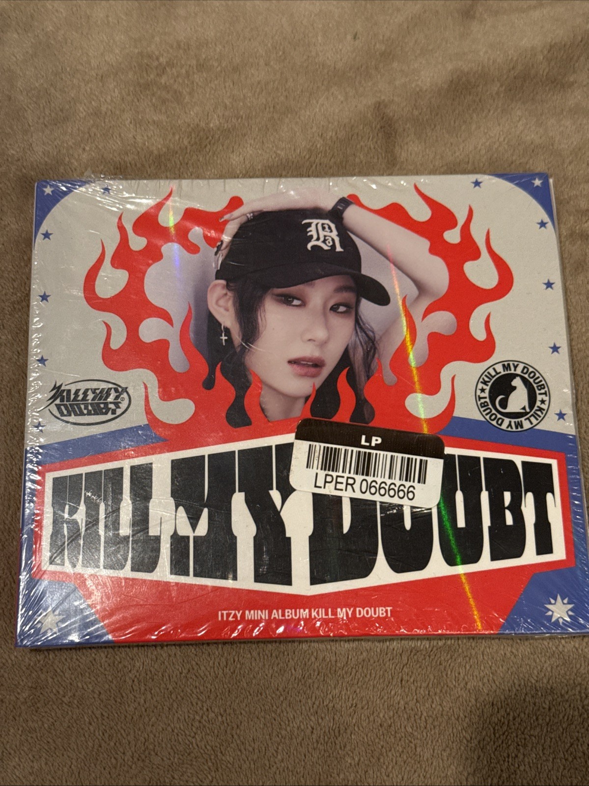 Itzy - Kill My Doubt / K-Pop Black Cap Cover - Korea - SEALED BRAND NEW!