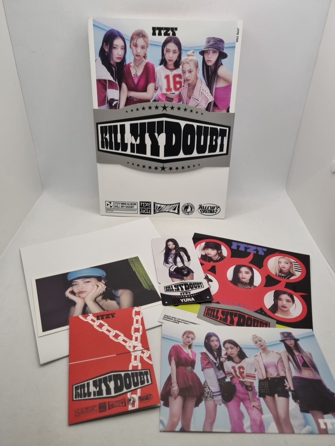 ITZY Mini Album Kill My Doubt C Version CD Book Photo Cards Poster Stickers New