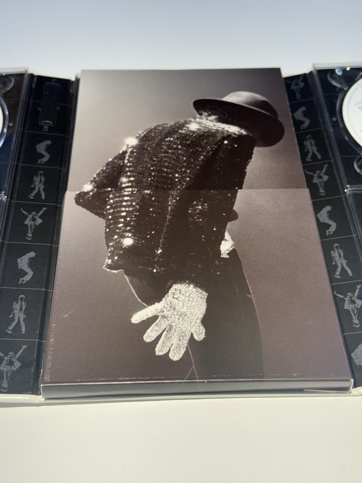 MICHAEL JACKSON-The Ultimate Collection (4 CD & DVD Set)/OOP/Used & Excellent!!!