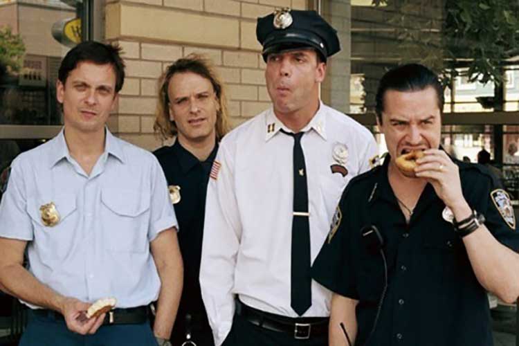 Unos llevan la fama...