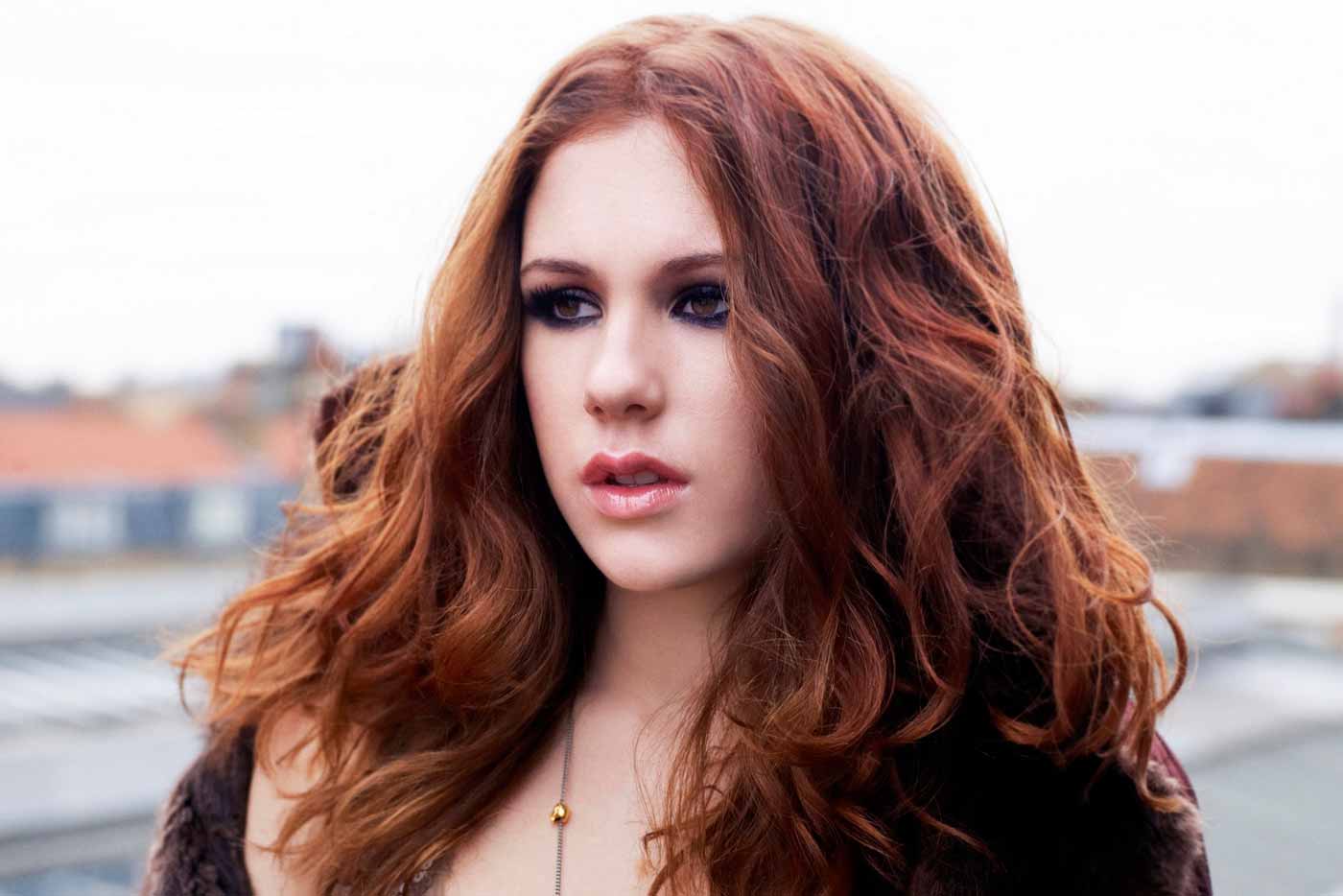 Katy B versiona a los Arctic Monkeys