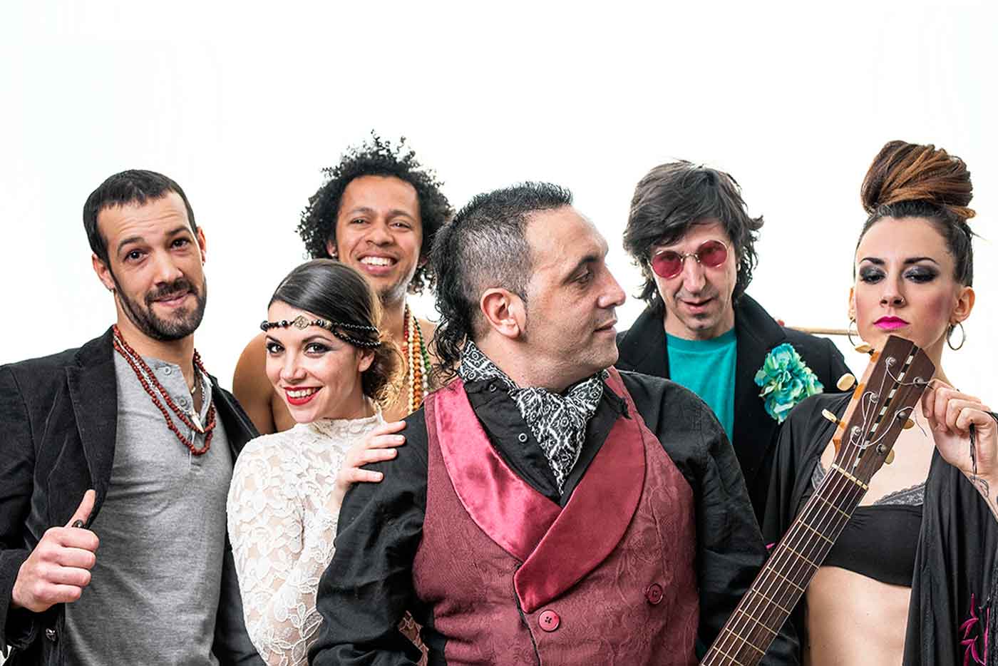 Asistimos a la escucha del nuevo disco de Lenacay