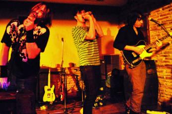 De Vito, al rojo vivo