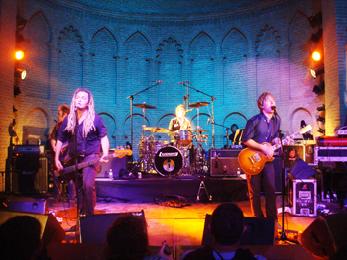 Nada Surf, valor seguro