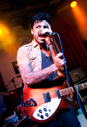 L.A., celebrando metas