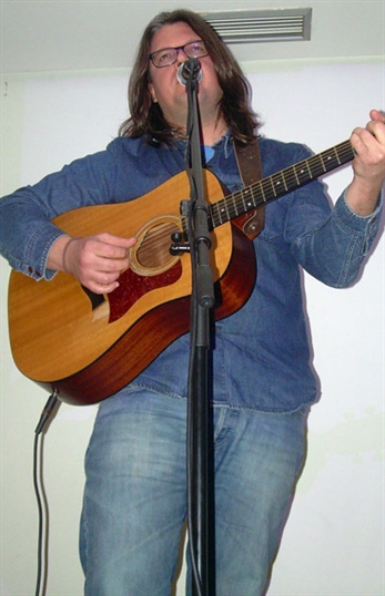 El Hijo, emocionante y vital