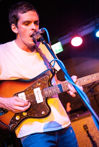 Mazes, juegan sólidos