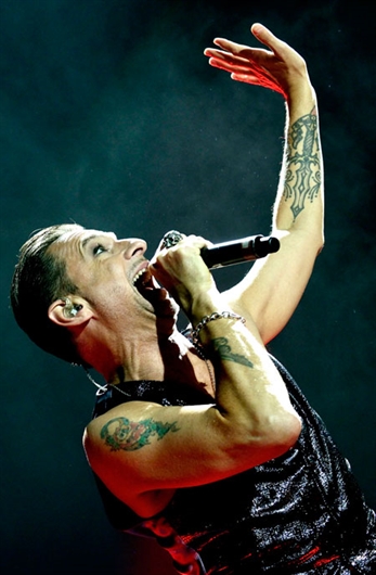Depeche Mode pasan por Madrid dando lecciones de supervivencia