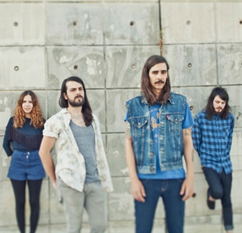 “Siempre nos han dicho que parecíamos un grupo de fuera"