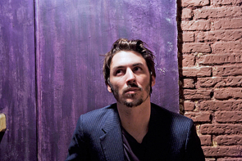 Aaron Thomas publica su segundo disco