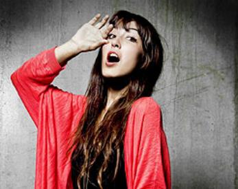 Annie B Sweet actúa en Oviedo