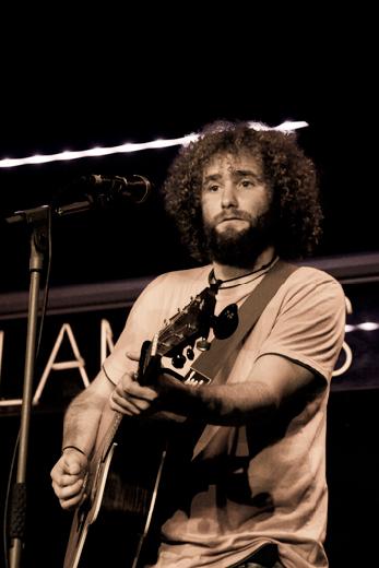 Álvaro Laguna ganador del Certamen de Canción de Autor