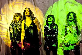 God Save The Queens en el Apolo