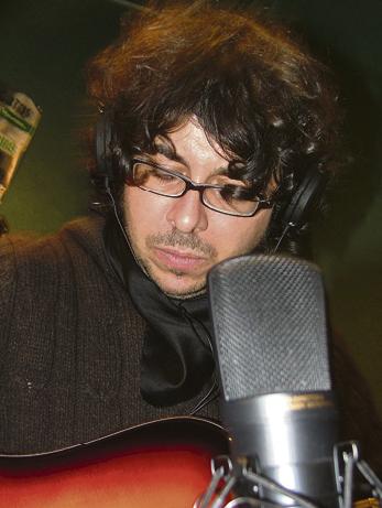 Julio Demonio presenta en directo "El Doble Sentido"