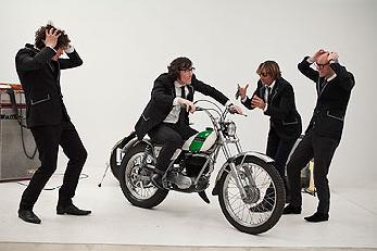 Los Guajes vuelven a la carga con su tercer disco