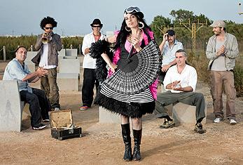 La gira de despedida de Ojos de Brujo pasa por el Archipiélago