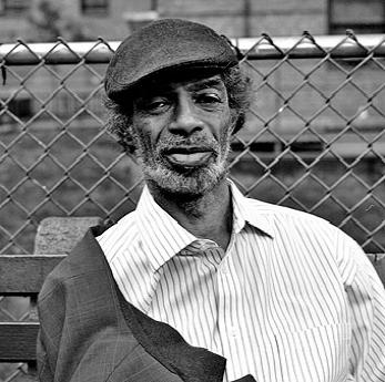 Golpes y chicas risueñas en el top vídeos