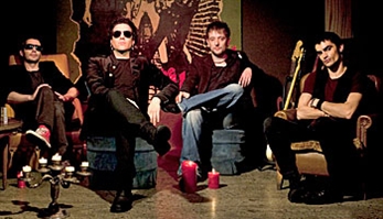 Lolas Club debutan con “Uno”
