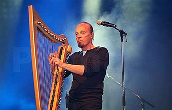 Alan Stivell, Capercaillie y Afro Celt en el Festival Folk Cantabria Infinita