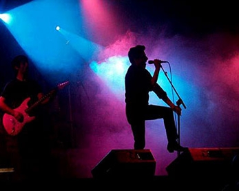 Johnny Penicilina y Los Frixuelos Eléctricos y Neotic en concierto