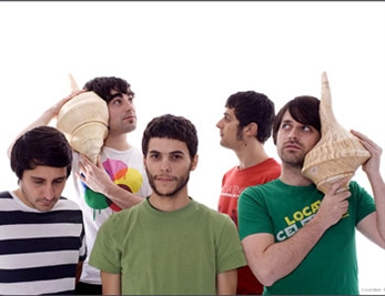 Atención Tsunami y Edredón en el Carmencita Festival