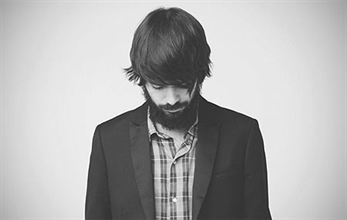 Tuya, nuevo fichaje de Subterfuge Records.
